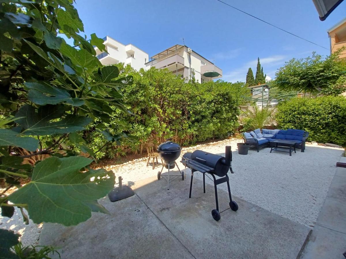 Apartment Bunjo'S Beach House Trogir Eksteriør bilde