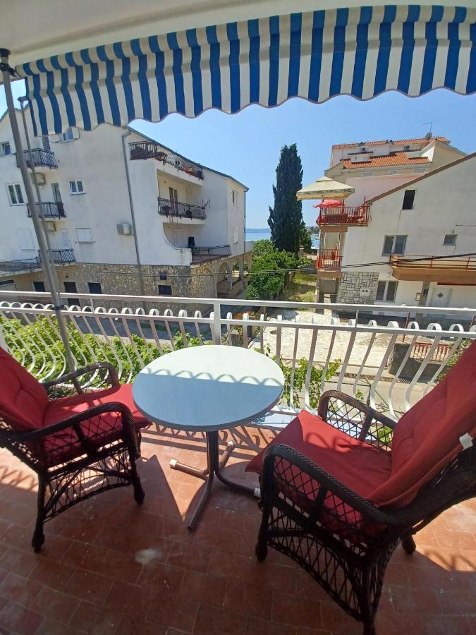Apartment Bunjo'S Beach House Trogir Eksteriør bilde