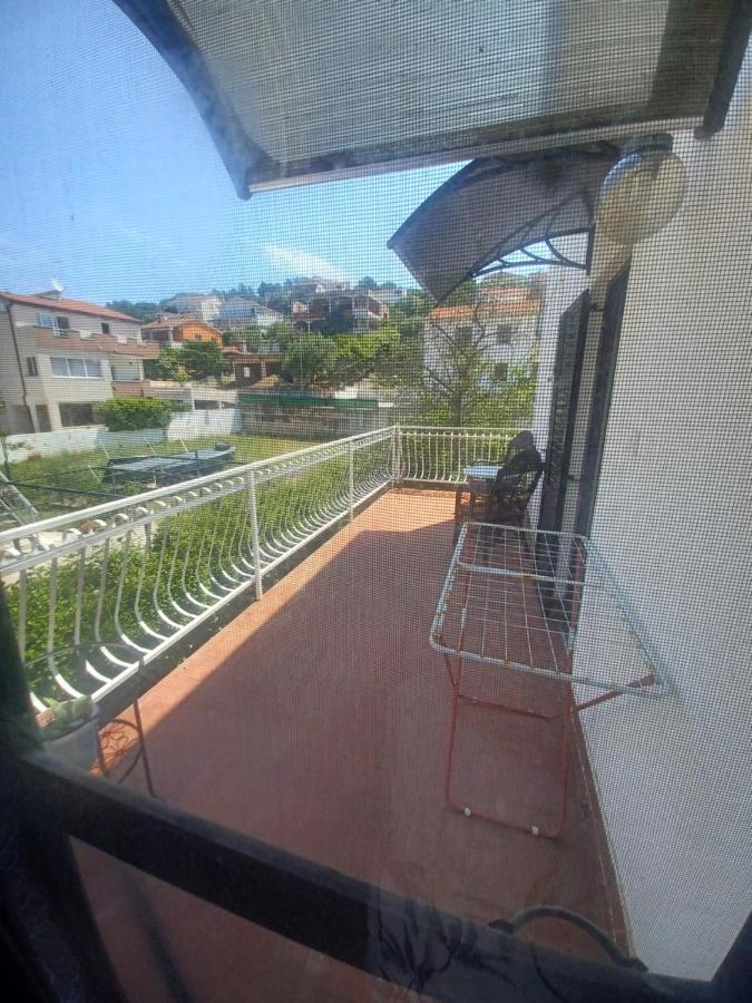 Apartment Bunjo'S Beach House Trogir Eksteriør bilde