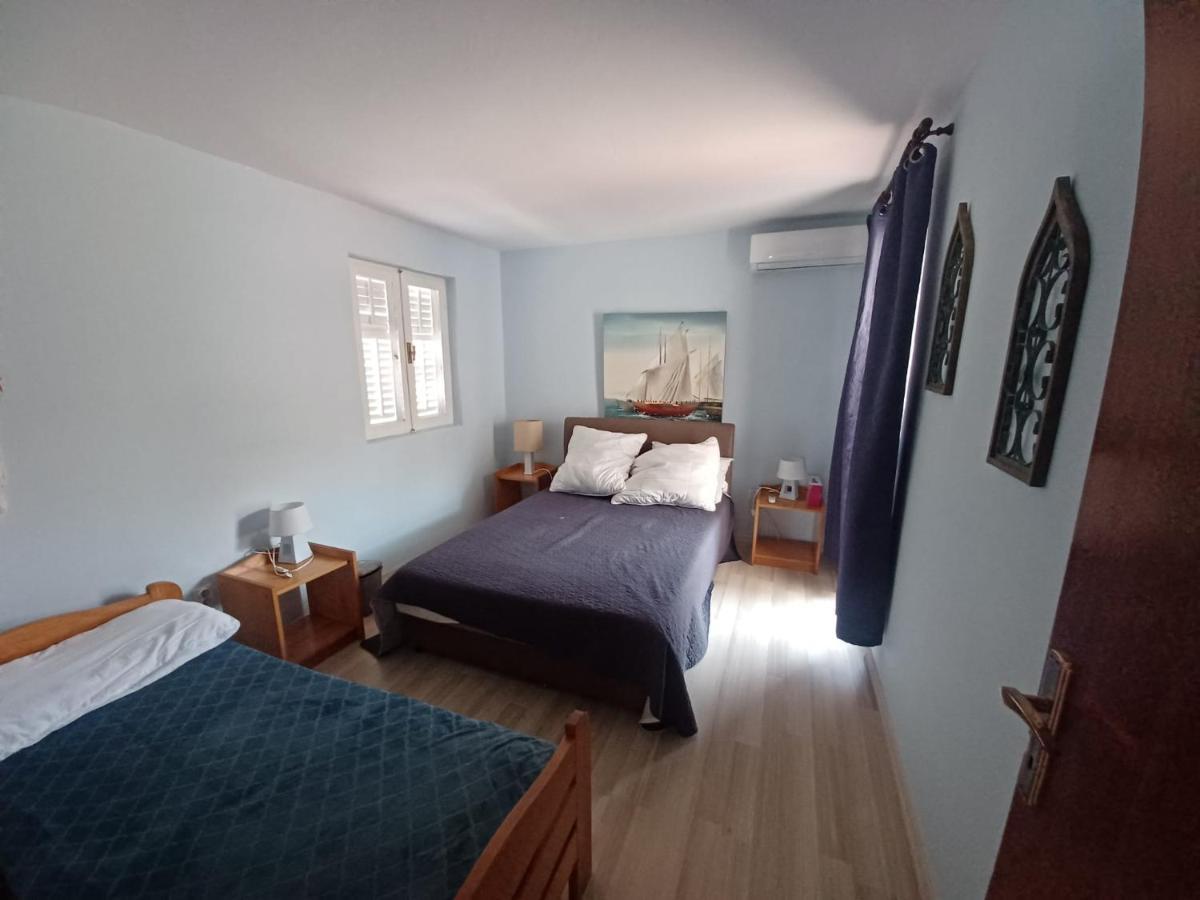 Apartment Bunjo'S Beach House Trogir Eksteriør bilde