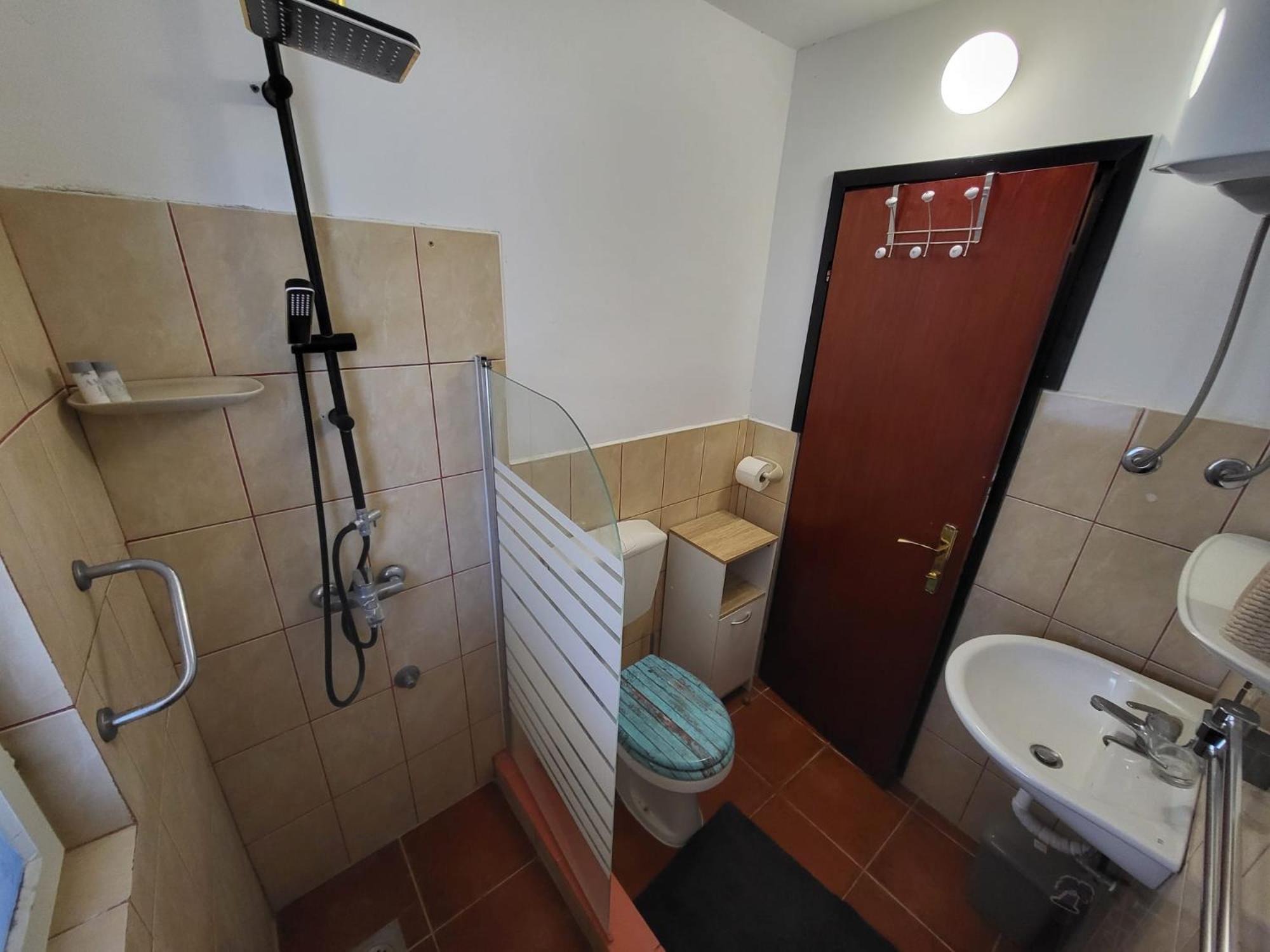 Apartment Bunjo'S Beach House Trogir Eksteriør bilde