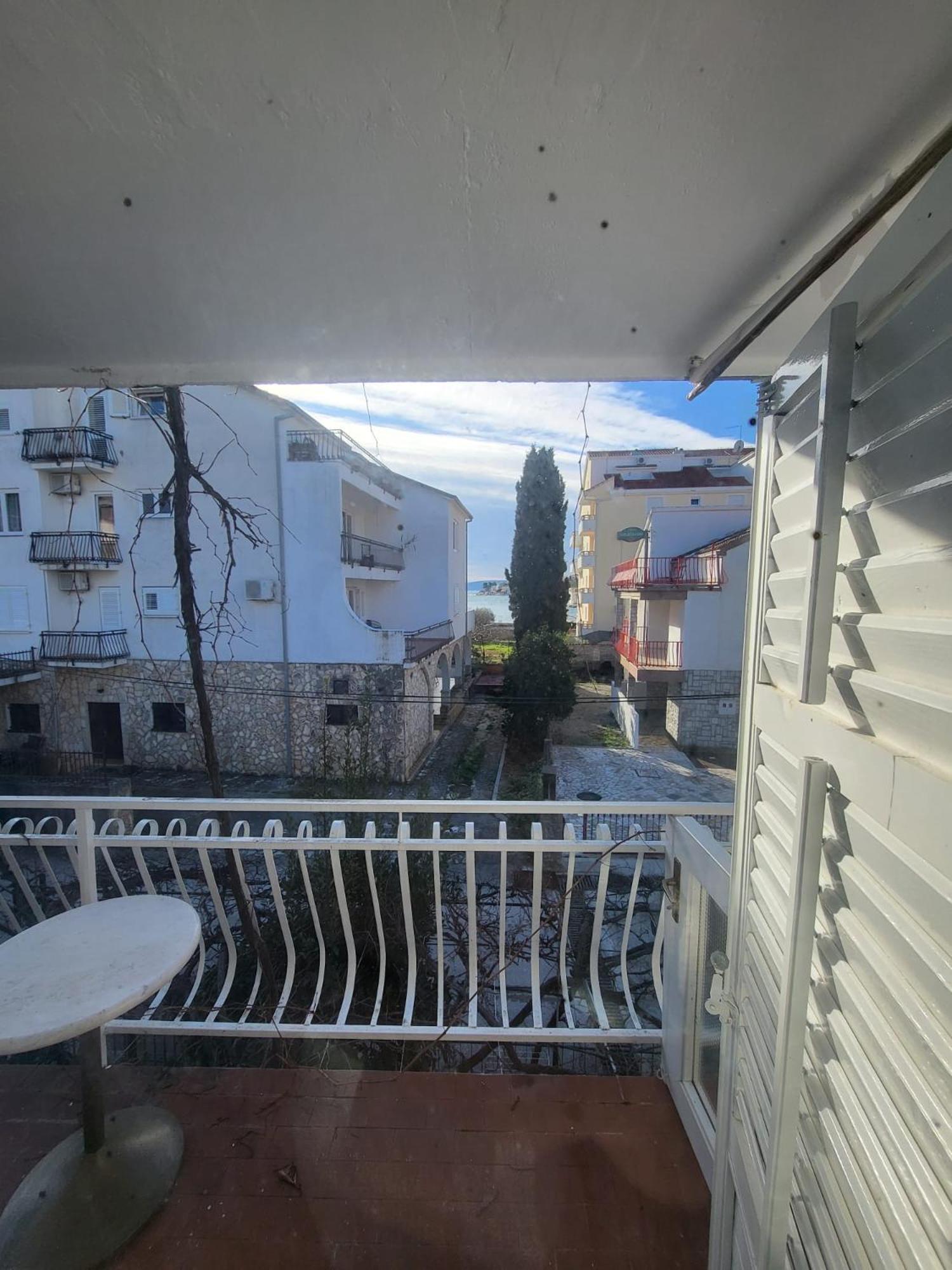 Apartment Bunjo'S Beach House Trogir Eksteriør bilde